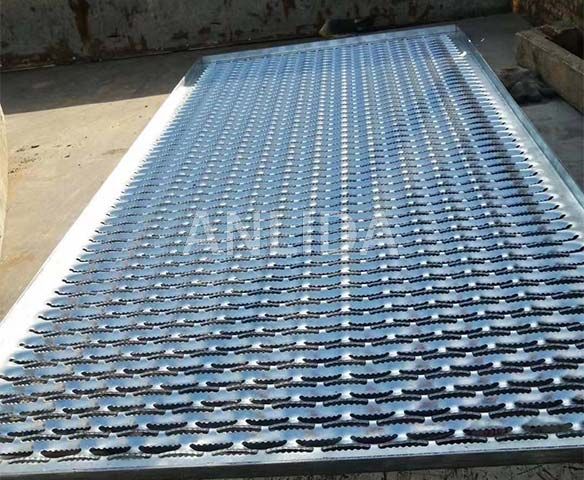Raised Metal Mesh